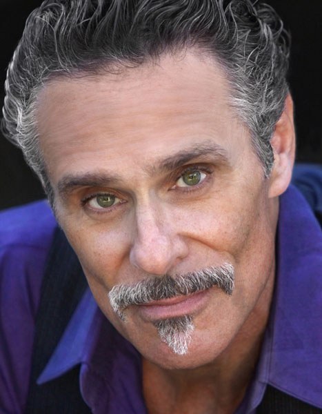 乔尔·斯维唐 Joel Swetow