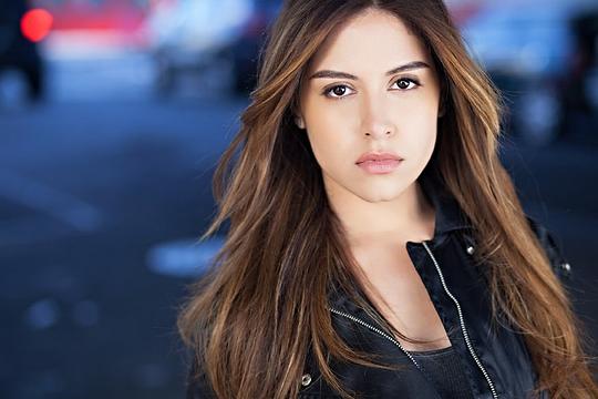 辛西娅·卡蒙娜 Cinthya Carmona