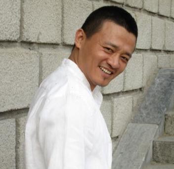 邹一正 Yizheng Zou