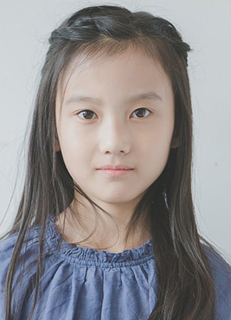 张诣文含 Yiwenhan Zhang