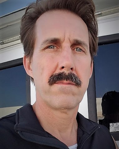 隆·高恩 Lon Gowan