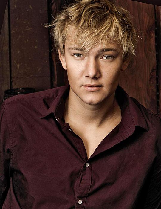 西华如·基尔彻 Xihuaru Kilcher