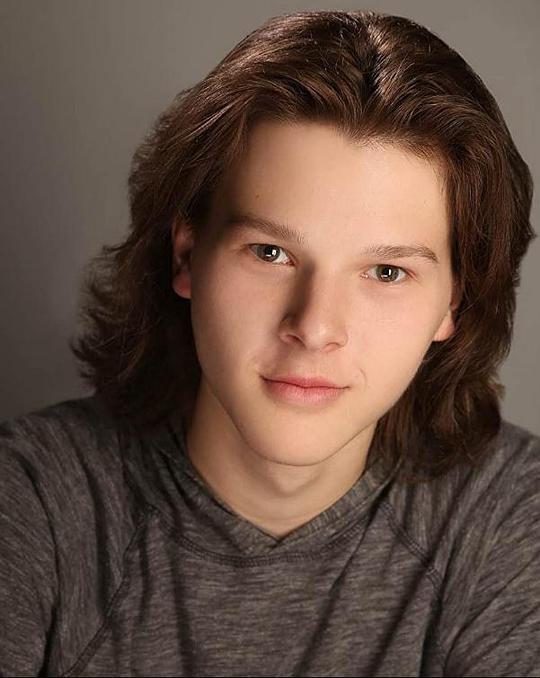 科尔顿·戈博 Colton Gobbo