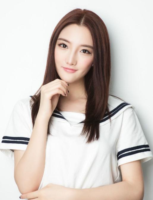 韩伊沫 Yimo Han