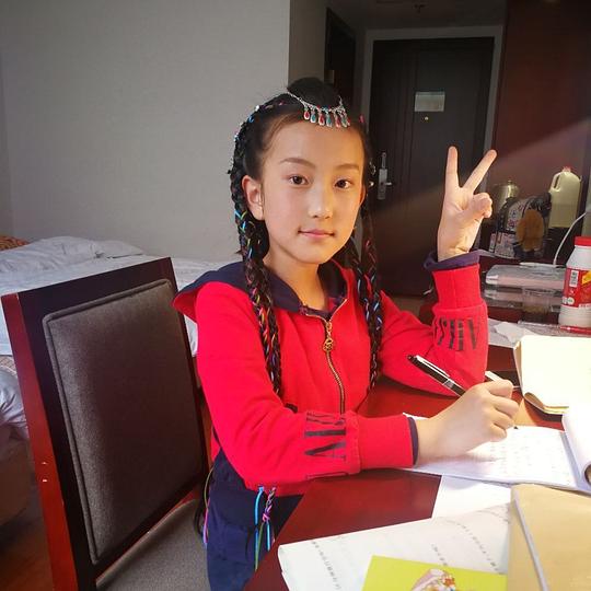 张馨月 XinYue Zhang