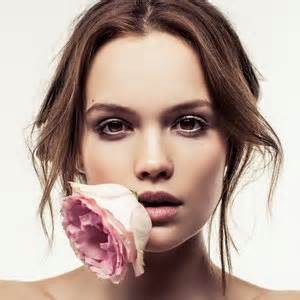 艾米利亚·舒勒 Emilia Schüle