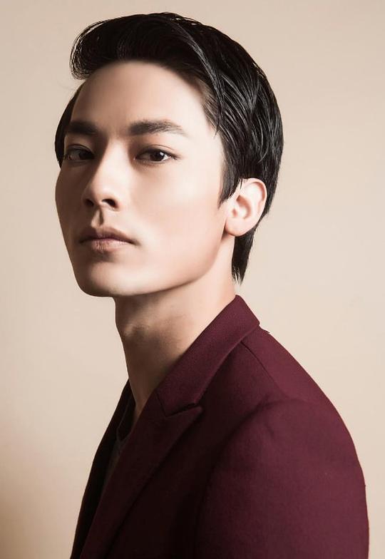 程昱泓 Yuhong Cheng