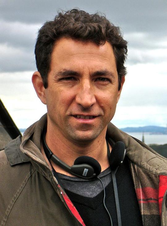 爱德华·奥尼拉斯 Edward Ornelas