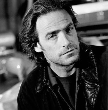 詹姆斯·麦卡弗里 James McCaffrey