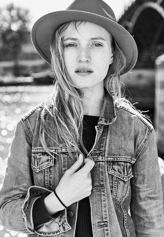 杰西卡·塞西 Jessica Cressy