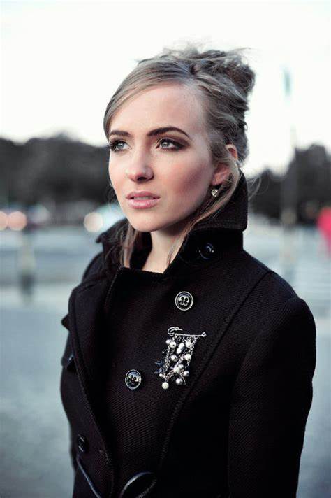 伊莱扎维塔·马克西莫娃 Elizaveta Maximová