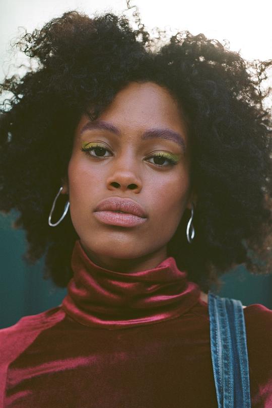 阿贾尼·拉塞尔 Ajani Russell