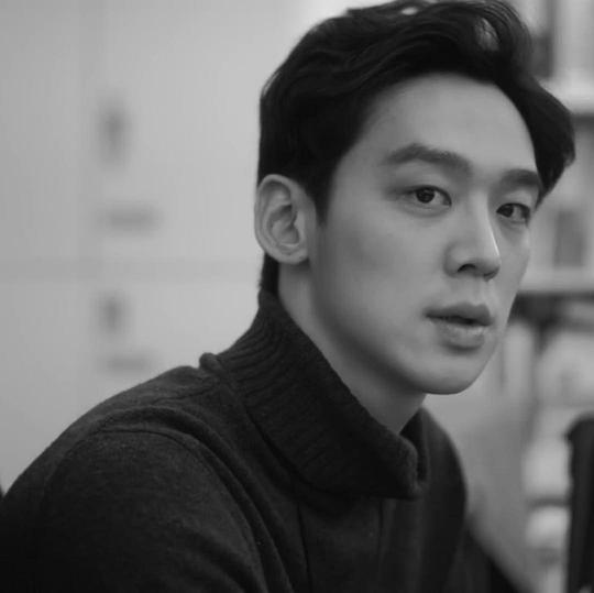 安贤珍 Hyeon-jin Ahn