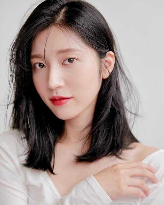 吴侑珍 Yoo-jin Oh