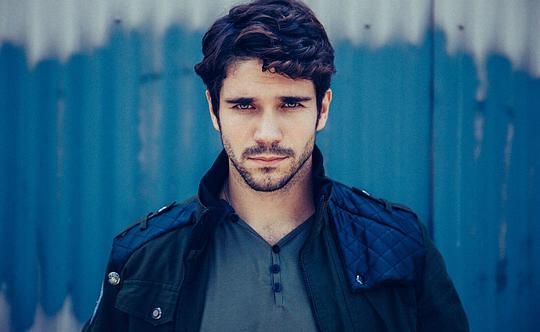 米科·奥利维尔 Myko Olivier