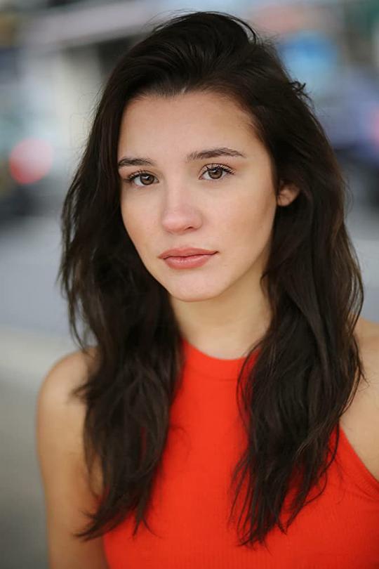 艾玛·路易斯·韦伯 Emma Louise Webb