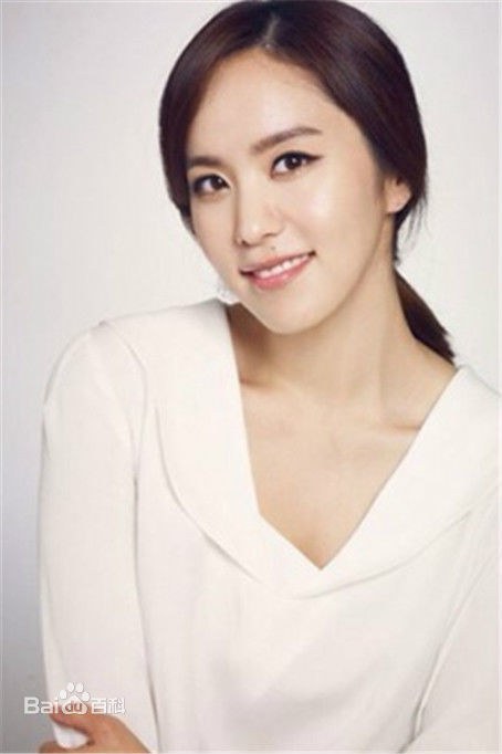 朴芝润 Ji-Yoon Park