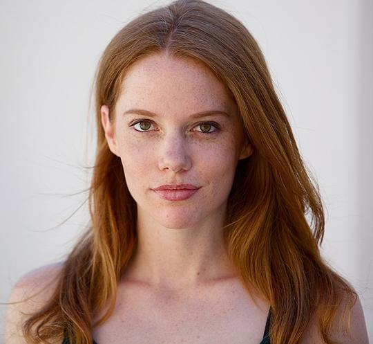 梅根·伊斯顿 Megan Easton