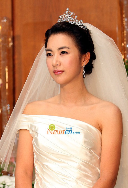 金允庆 Yoon-kyeong Kim
