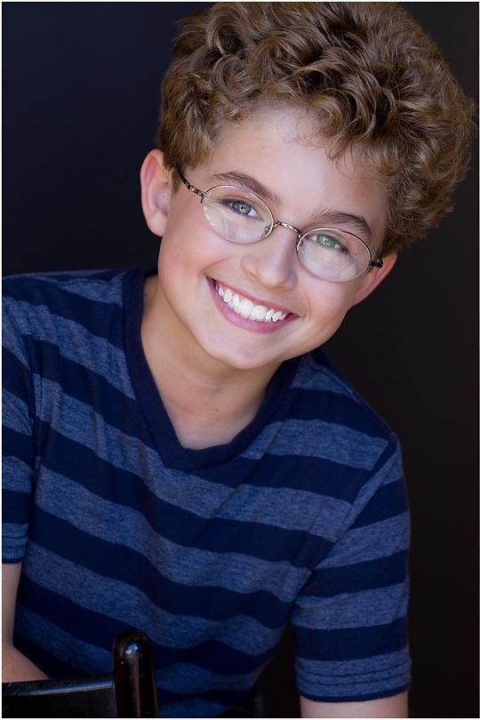 肖恩·吉布朗尼 Sean Giambrone
