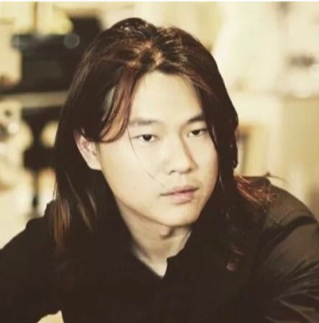 赵振艺 Lin Zhao