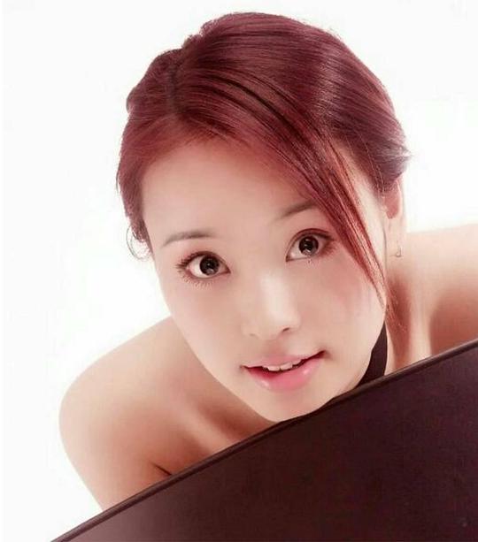 黄伊伊 Anita Wong