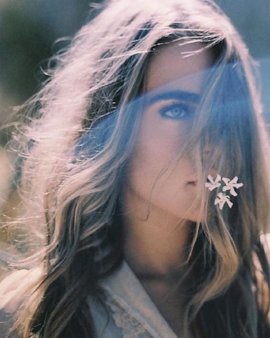 纳丁·克罗克 Nadine Crocker