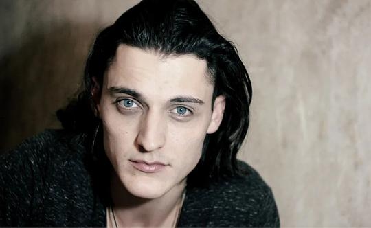 Maksim Khanzhov Maksim Khanzhov