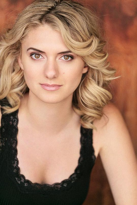 玛德琳·布鲁 Madeline Blue