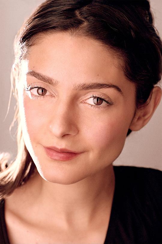 阿莉拉·马斯楚安尼 Ariella Mastroianni