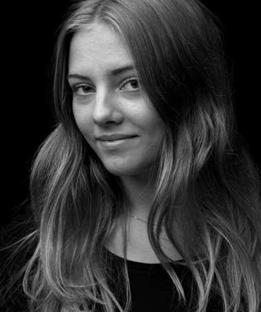 索菲亚·卡雷米尔 Sofia Karemyr