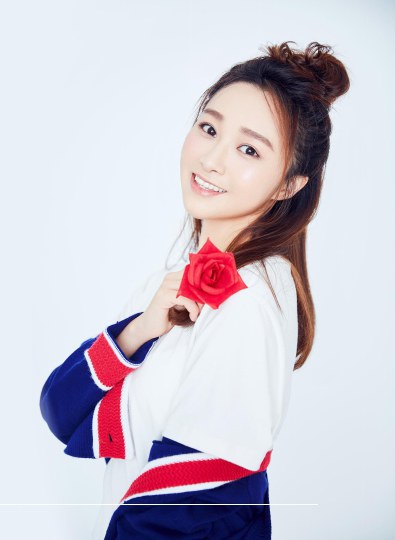 曾丽瑶 Liyao Zeng