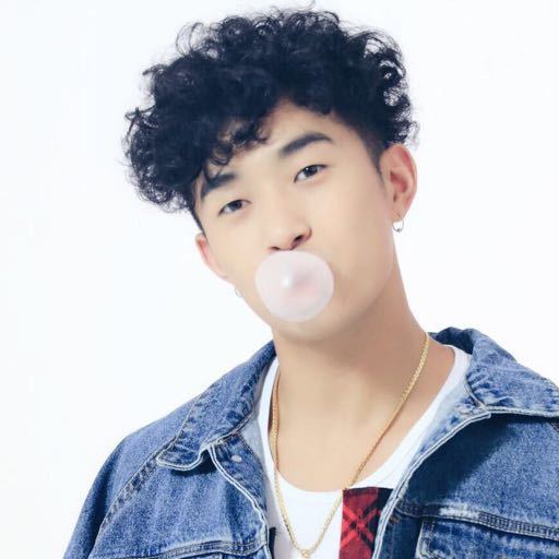 李昊霖 Holly