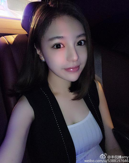 丰侃婧 Kanjing Feng