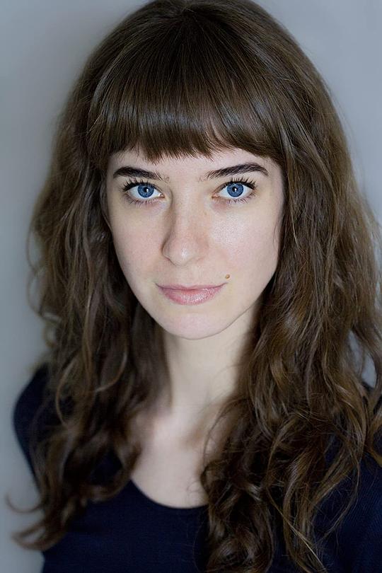 玛德琳·西姆斯-菲尔 Madeleine Sims-Fewer