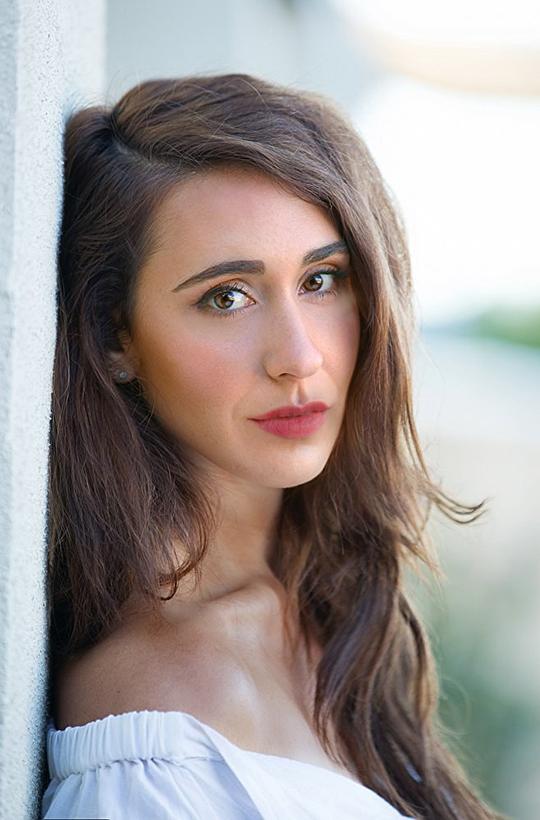 马德琳·肯尼迪 Madeleine Kennedy
