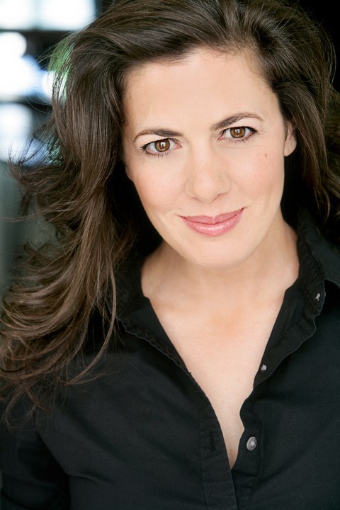 杰奎琳 玛扎蕾拉 Jacqueline Mazarella