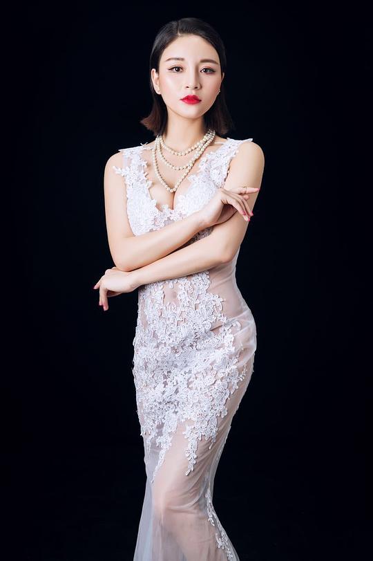 钟子晴 Ziqing Zhong