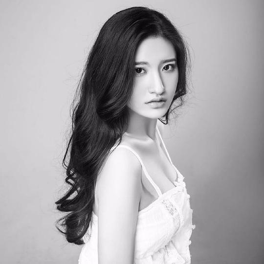 张芷然 Hannah