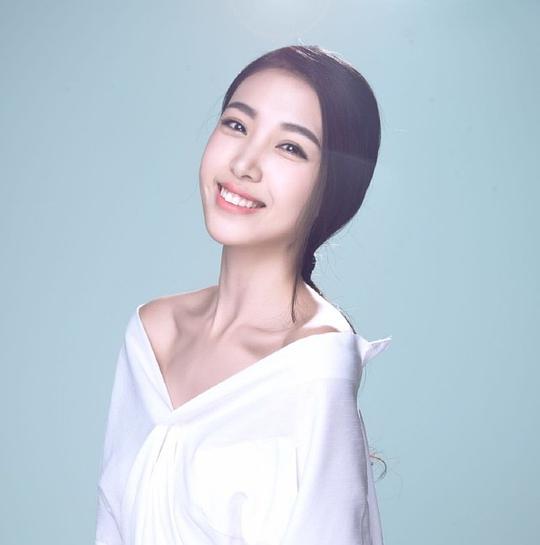 于媚妍 Meiyan Yu