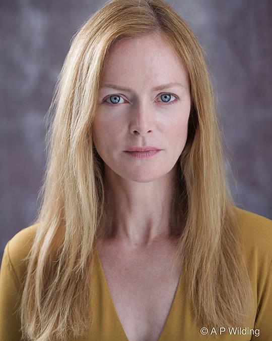 卡琳娜·波伊特 Karina Beuthe Orr