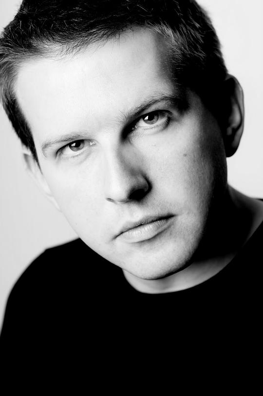 格雷格·麦克休 Greg McHugh