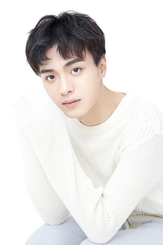 张玮航 Weihang Zhang
