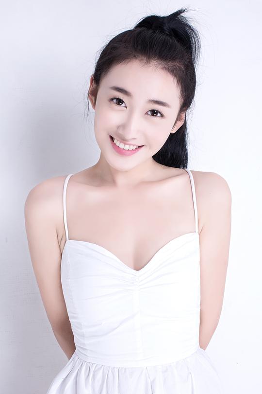 魏宸靓 Chenliang Wei