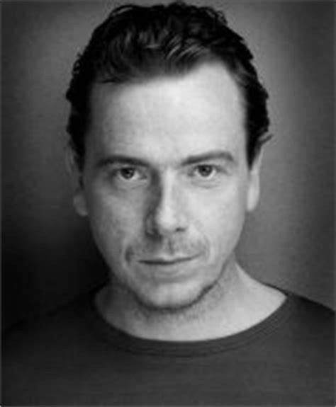 弗格斯·奥·唐奈尔 Fergus O'Donnell