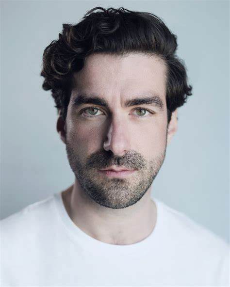 尼古拉斯·毕绍普 Nicholas Bishop