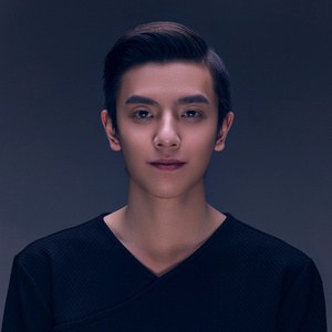 何聪睿 Congrui He