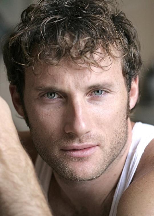 克里斯多芬斯蒂尔斯 Christopher Stills