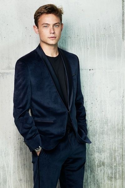 丹尼斯·莫因 Dennis Mojen