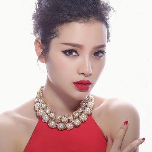 阮玉芳贞 Phương Trinh Jolie